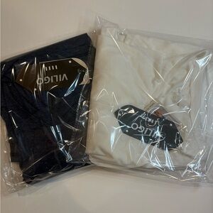 Total of 2 size Xxl Women's Long Sleeve Tops - Navy Blue and Cream NWT